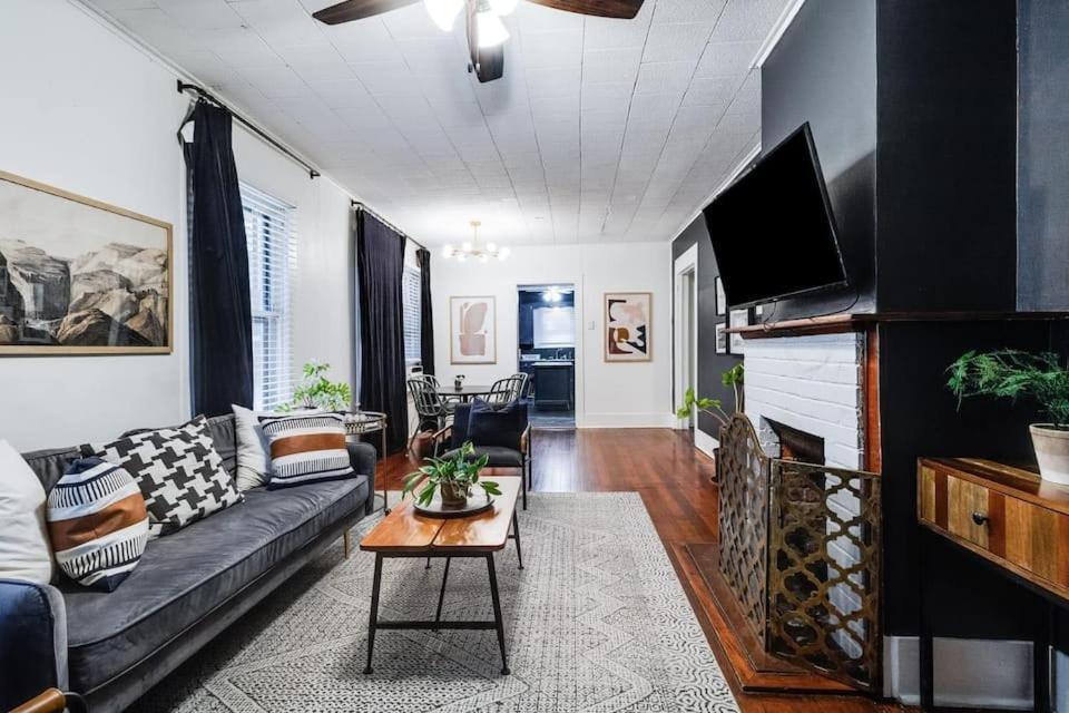 Spacious 4Br Retreat In The Heart Of Lafayette Kültér fotó